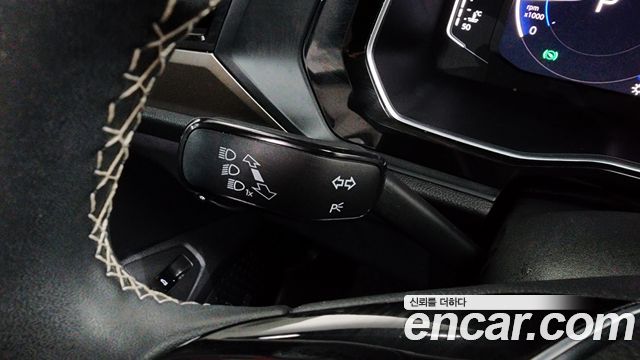 Volkswagen Jetta 2021 — photo 29