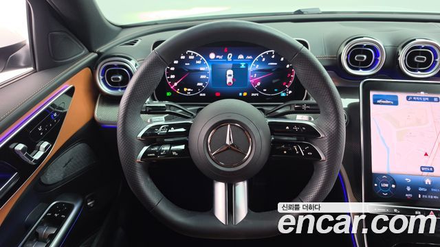 Mercedes-Benz C-Class 2025 — photo 19