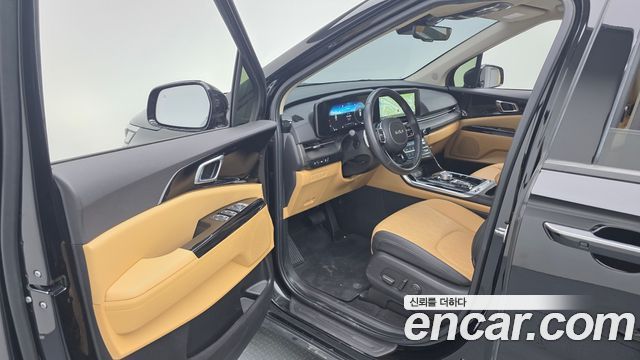 Kia Canival 2023 — photo 10