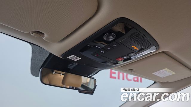 Kia Canival 2023 — photo 17