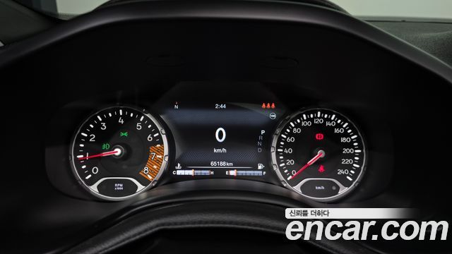 Jeep Renegade 2021 — photo 8