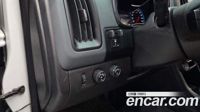 Chevrolet Korea Colorado 2021 — photo 25