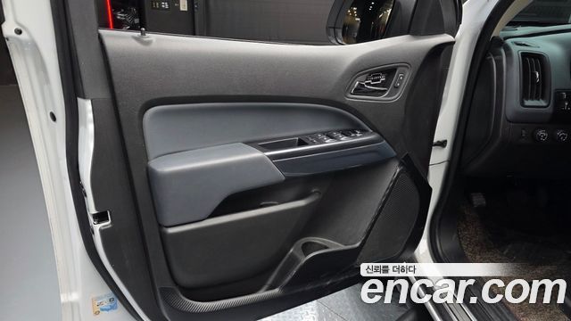 Chevrolet Korea Colorado 2021 — photo 14