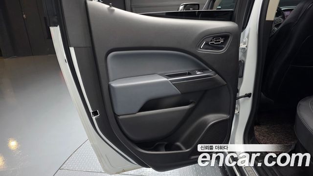 Chevrolet Korea Colorado 2021 — photo 15