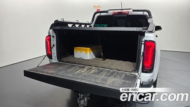 Chevrolet Korea Colorado 2021 — photo 30