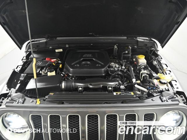 Jeep Wrangler 2021 — photo 6