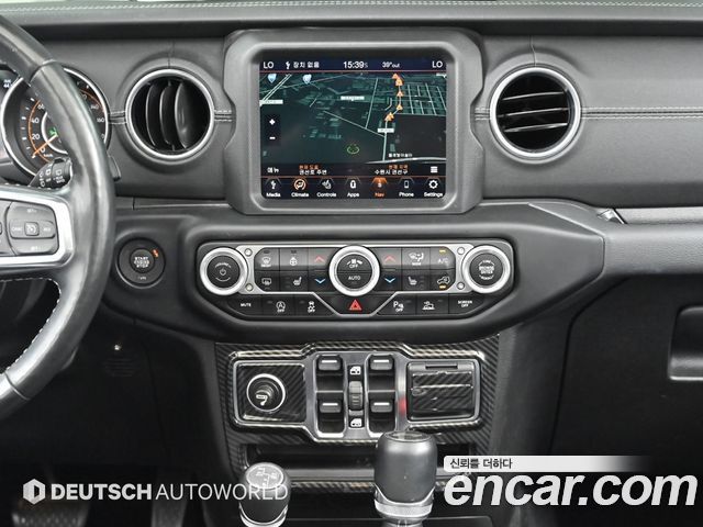 Jeep Wrangler 2021 — photo 14