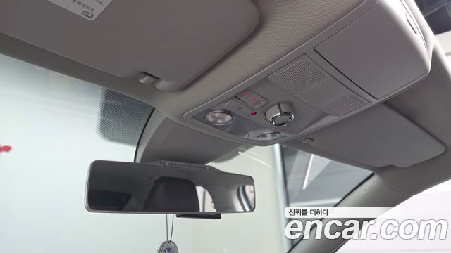 Volkswagen Passat 2018 — photo 16