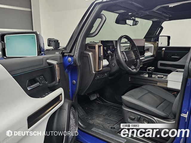 GMC Hummer EV 2024 — photo 11