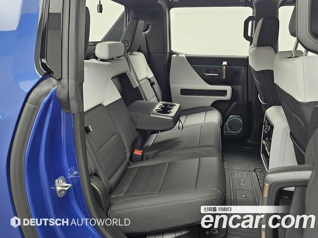 GMC Hummer EV 2024 — photo 12