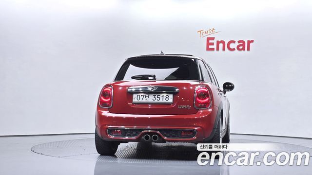 Mini Cooper 2015 — photo 4
