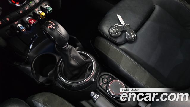 Mini Cooper 2015 — photo 9