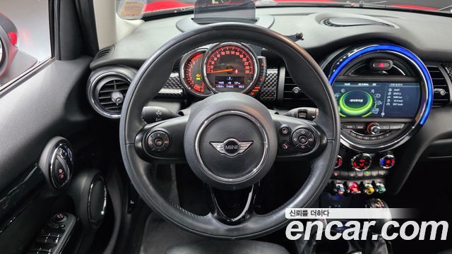 Mini Cooper 2015 — photo 13
