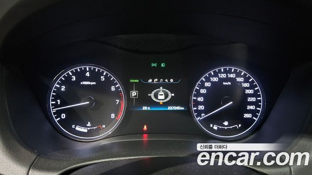 Hyundai Genesis 2016 — photo 8