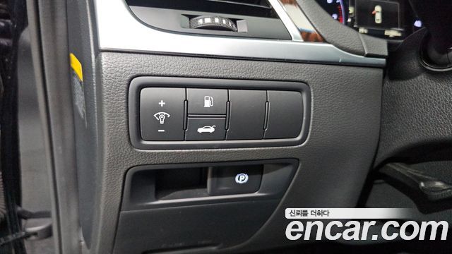 Hyundai Genesis 2016 — photo 15