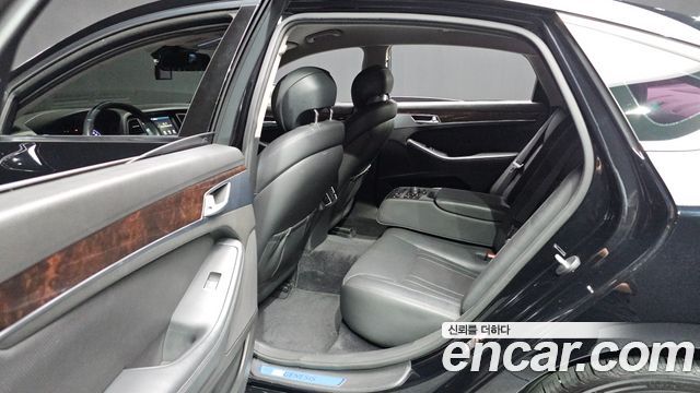 Hyundai Genesis 2016 — photo 19