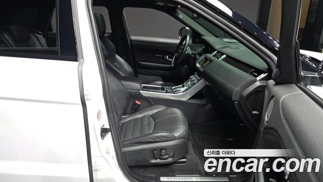 Land Rover Range Rover Evoque 2018 — photo 11