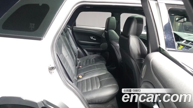 Land Rover Range Rover Evoque 2018 — photo 12