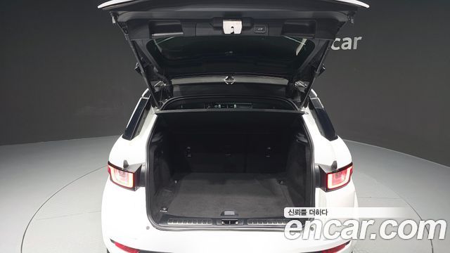 Land Rover Range Rover Evoque 2018 — photo 20