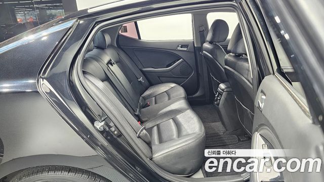 Kia K5 2015 — photo 17
