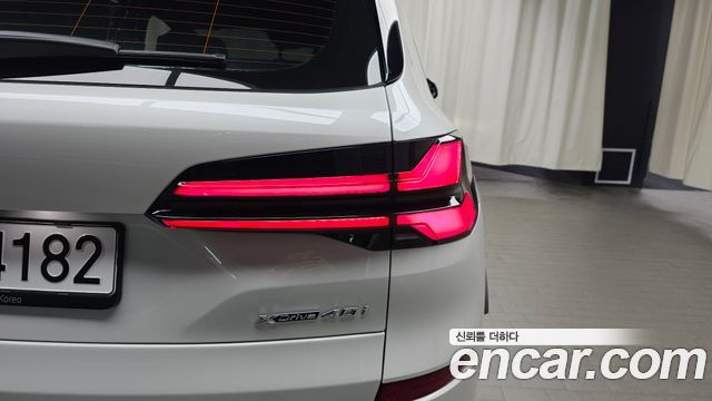BMW X5 2026 — photo 9