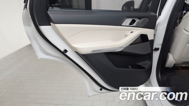 BMW X5 2026 — photo 15