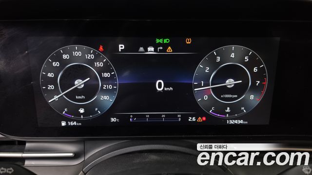 Kia Canival 2021 — photo 8