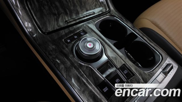 Kia Canival 2021 — photo 9