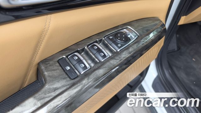 Kia Canival 2021 — photo 19
