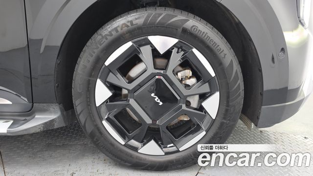 Kia Canival 2025 — photo 7