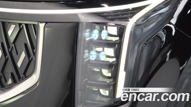 Kia Canival 2025 — photo 8