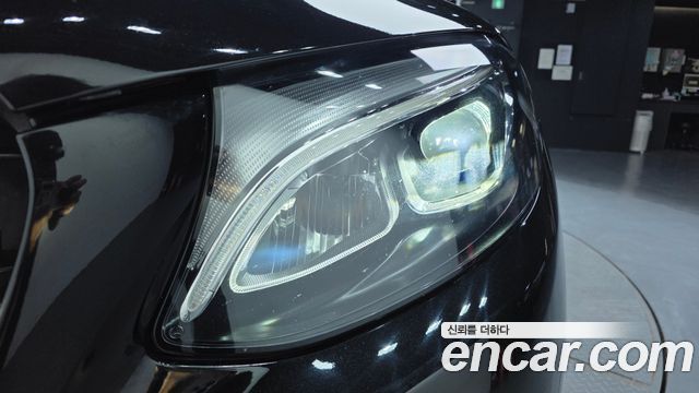 Mercedes-Benz GLC-Class 2019 — photo 8