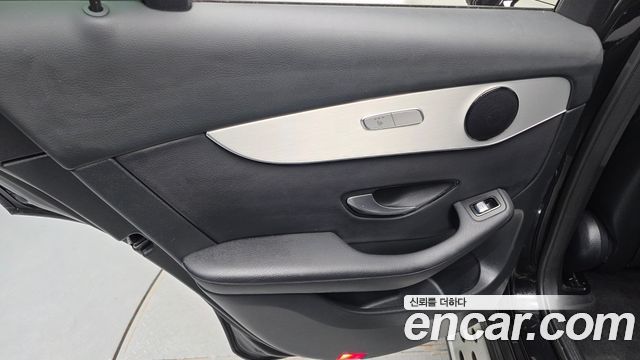 Mercedes-Benz GLC-Class 2019 — photo 15