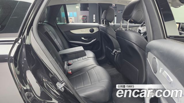 Mercedes-Benz GLC-Class 2019 — photo 16