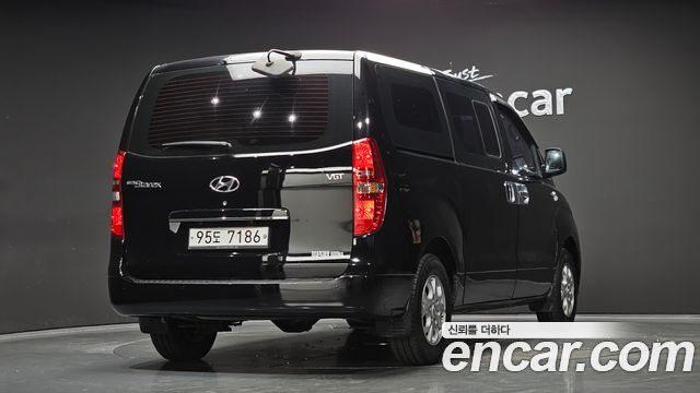 Hyundai Starex 2015 — photo 2