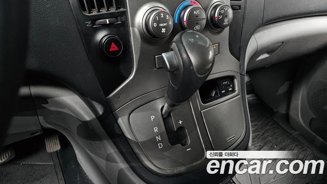 Hyundai Starex 2015 — photo 9