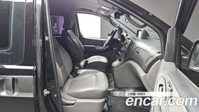 Hyundai Starex 2015 — photo 10