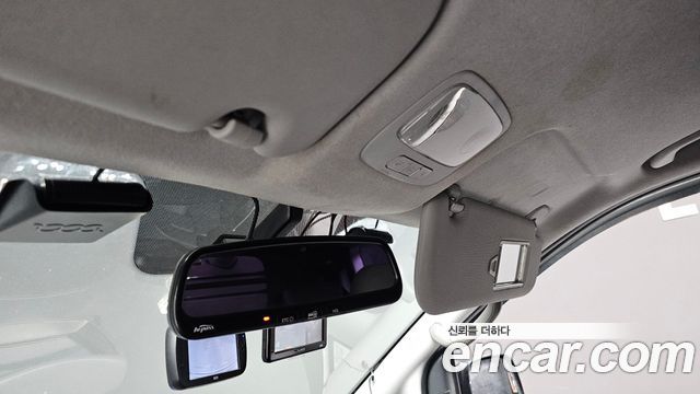 Hyundai Starex 2015 — photo 18