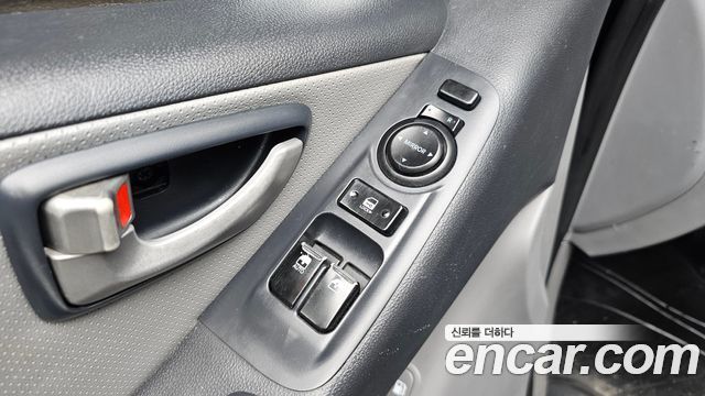 Hyundai Starex 2015 — photo 19