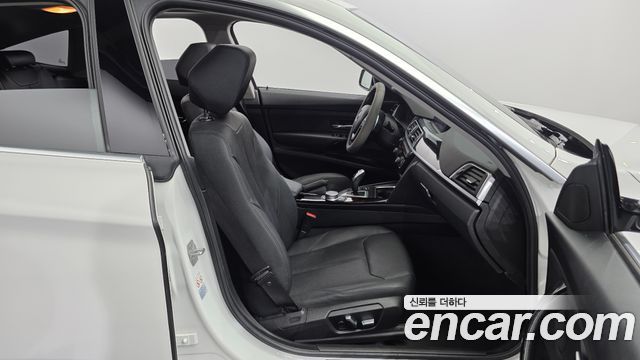 BMW Gran Turismo 2020 — photo 12