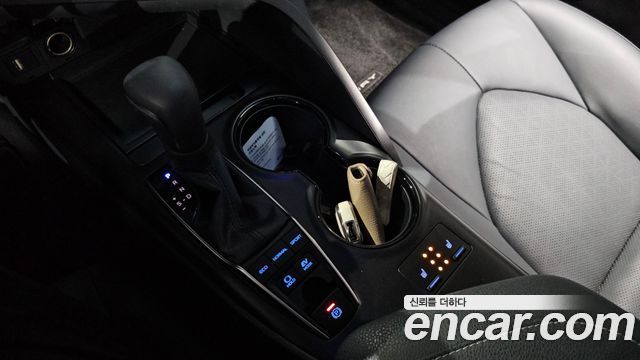 Toyota Camry 2024 — photo 12