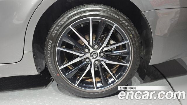 Toyota Camry 2024 — photo 7
