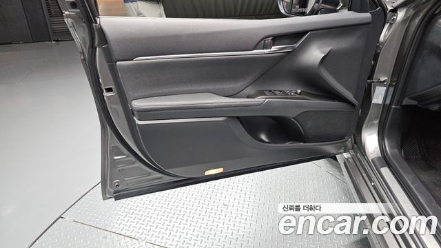 Toyota Camry 2024 — photo 14