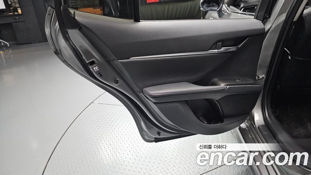 Toyota Camry 2024 — photo 15