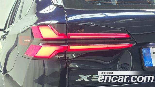 BMW X5 2026 — photo 9