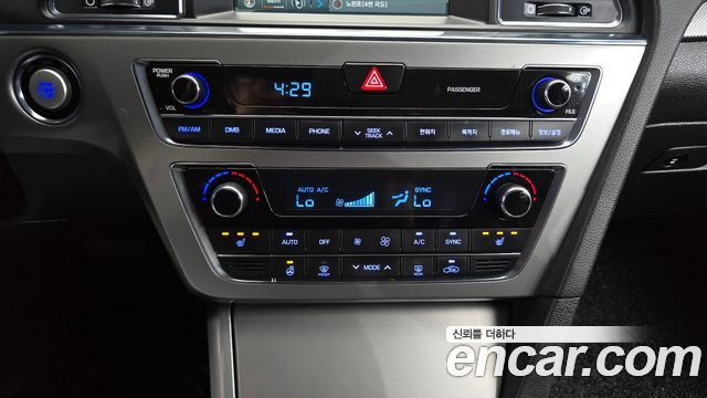 Hyundai Sonata 2015 — photo 19