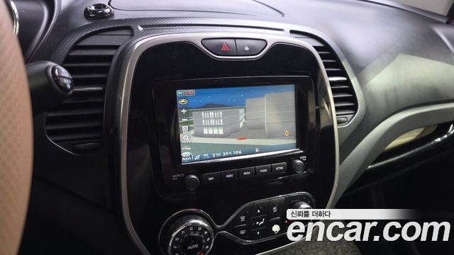 Renault Korea QM3 2015 — photo 19