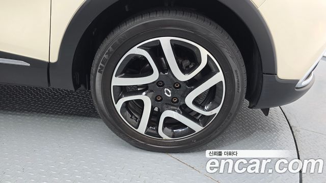 Renault Korea QM3 2015 — photo 7