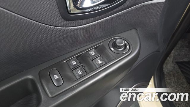 Renault Korea QM3 2015 — photo 28