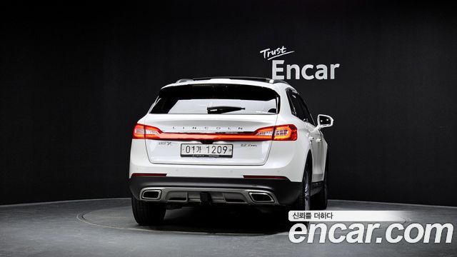 Lincoln MKX 2018 — photo 4